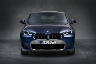 NOVÉ BMW X2 xDRIVE 25e.
