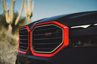 BMW XM Label Red. Výkonnejšie, exkluzívnejšie, extravagantnejšie.
