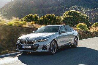 Nové BMW radu 5 Sedan a BMW i5