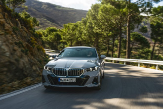 Nové BMW radu 5 Sedan a BMW i5