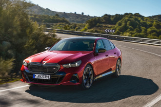 Nové BMW radu 5 Sedan a BMW i5