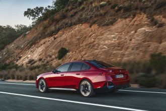 Nové BMW radu 5 Sedan a BMW i5