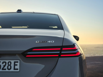 Nové BMW radu 5 Sedan a BMW i5