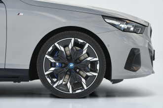 Nové BMW radu 5 Sedan a BMW i5