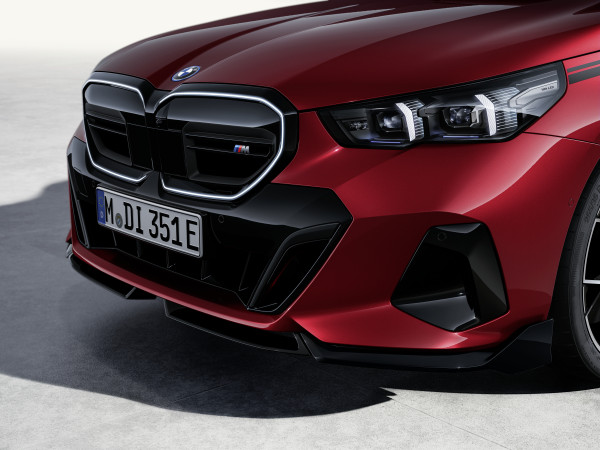 Doplnky BMW M Performance pre nové modely BMW radu 5 Touring a BMW i5 Touring