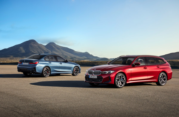Nové modely BMW radu 3 Sedan a BMW radu 3 Touring