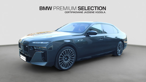 BMW M760e xDrive Sedan