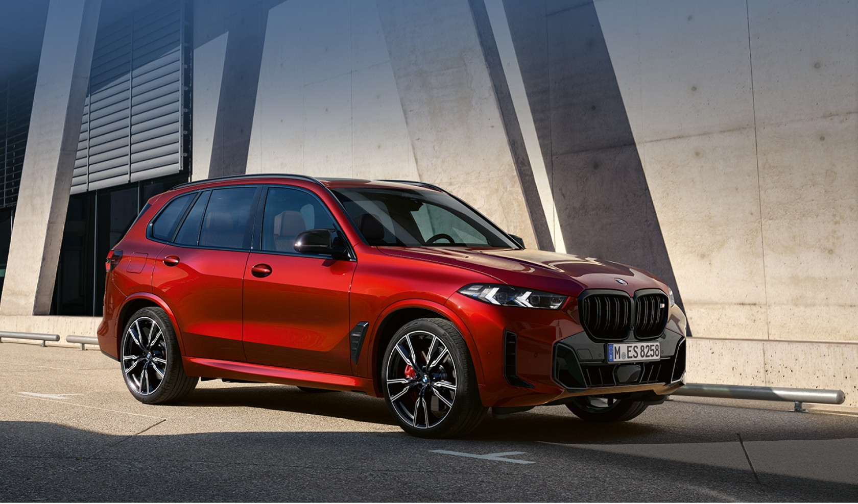 LEGENDA BMW X5 OD 85.990 €.
